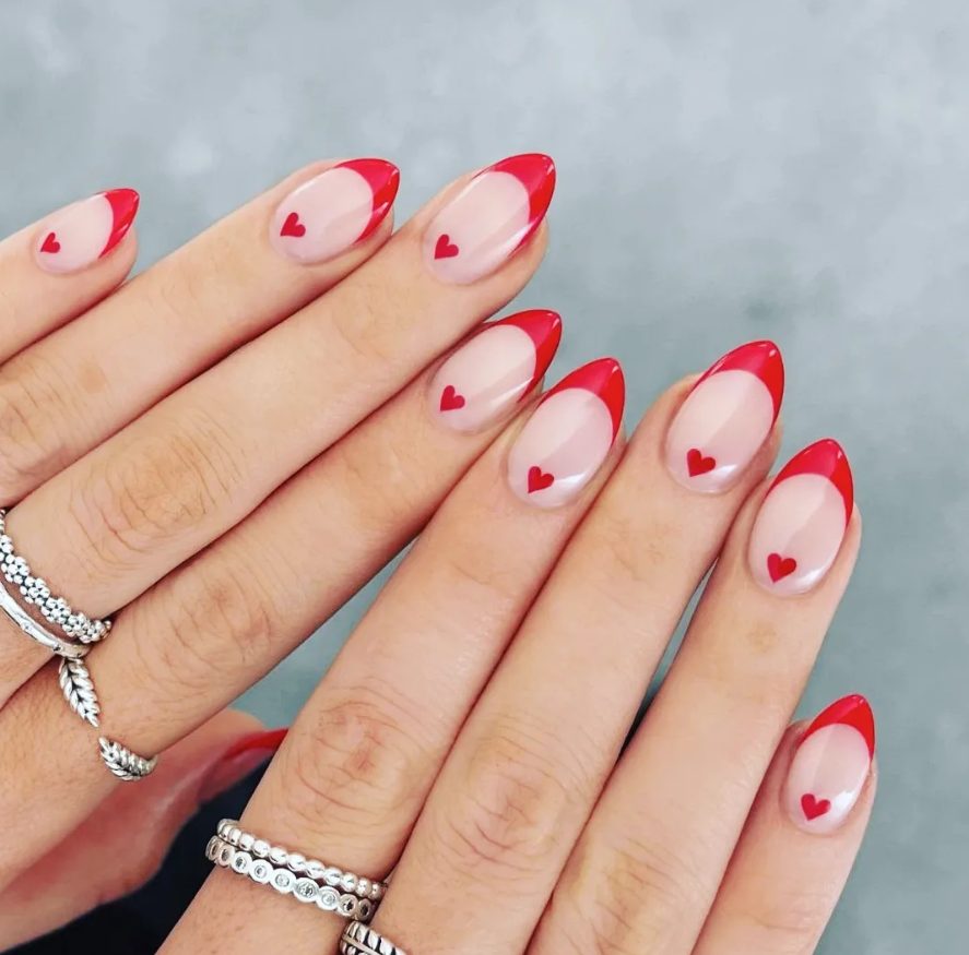 Manicura francesa real de Sweet Nails & Makeup, proyecto web de Roger Martín